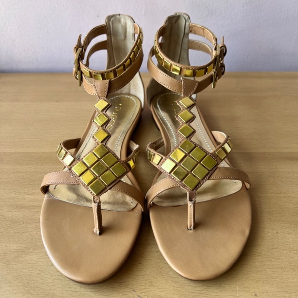 Guess Gladiator Brown Tan & Gold adornments hardware Flat Thong Sandals Zip back - Picture 12 of 16